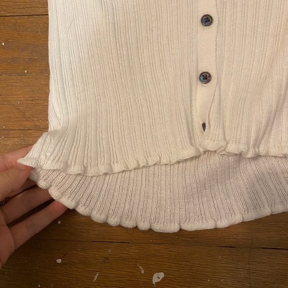 American Eagle Top - Picture 4 of 4